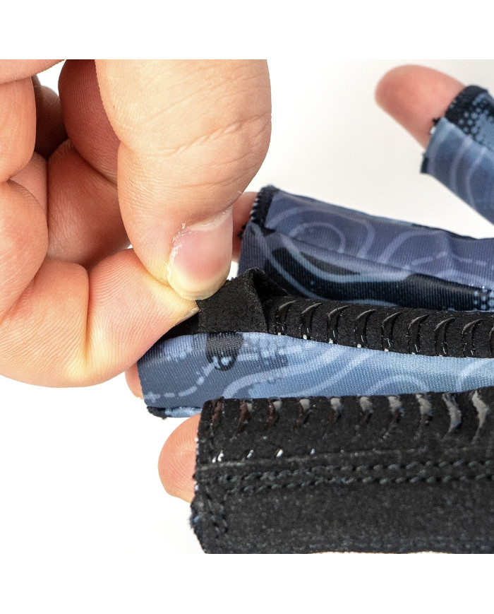 Blue Rorschach Sun Protection Gloves (Blue Water Gear) Blue Rorschach Sun Protection Gloves (Blue Water Gear)